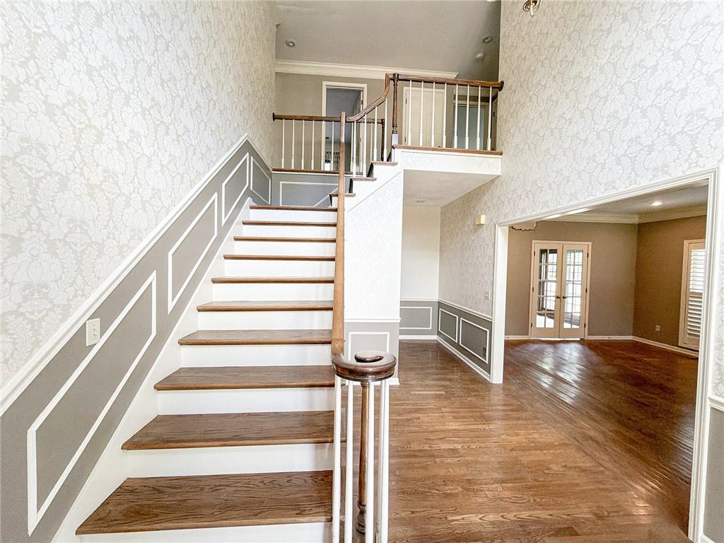 6836 Glenwood Street Property Photo 2