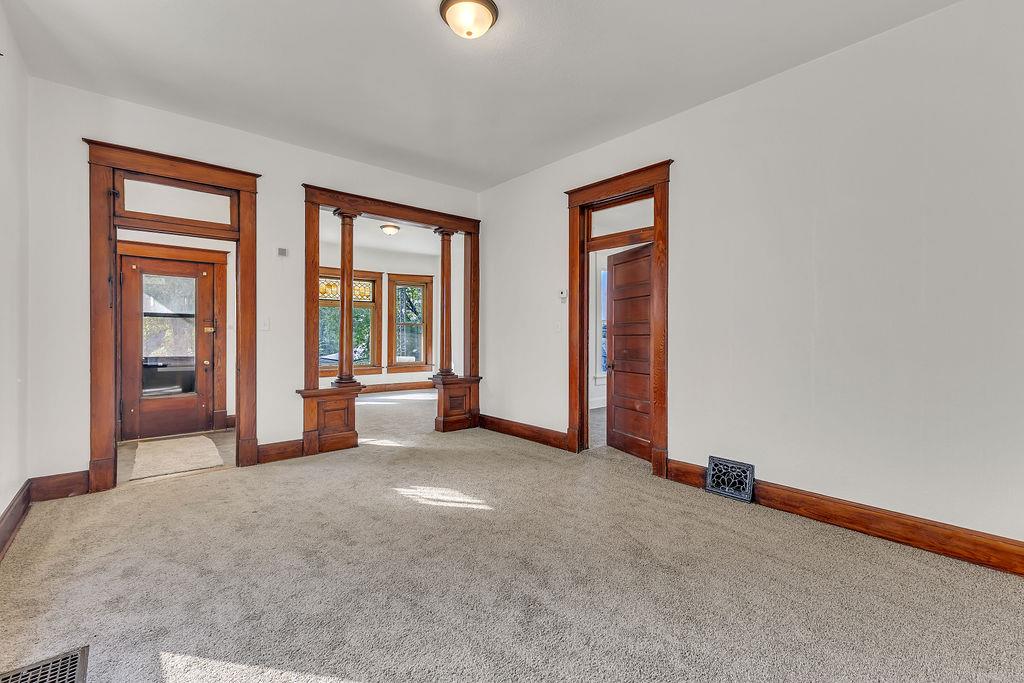 2325 S 15th Street Property Photo 6