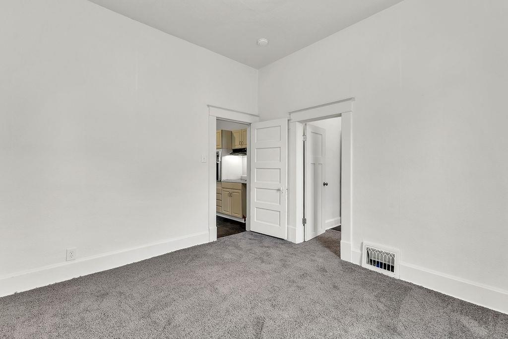 2325 S 15th Street Property Photo 19