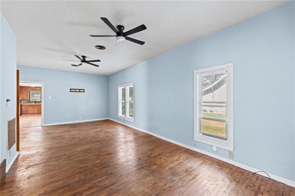 428 S 2nd Street Property Photo 3