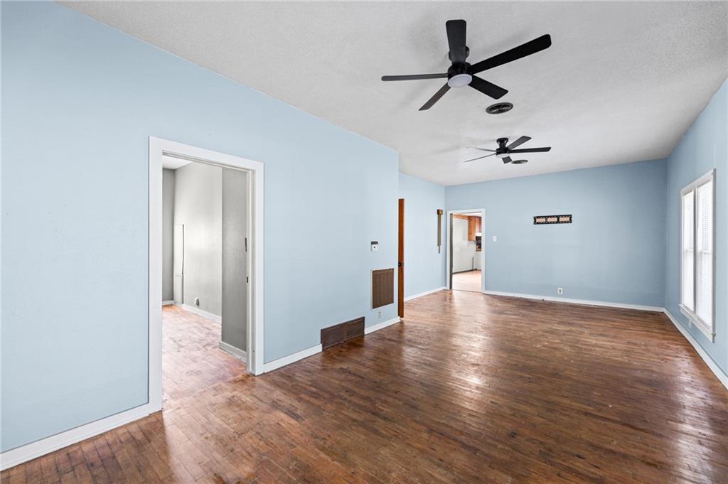 428 S 2nd Street Property Photo 4