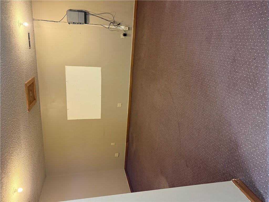 1910 South 6th Street Property Photo 12