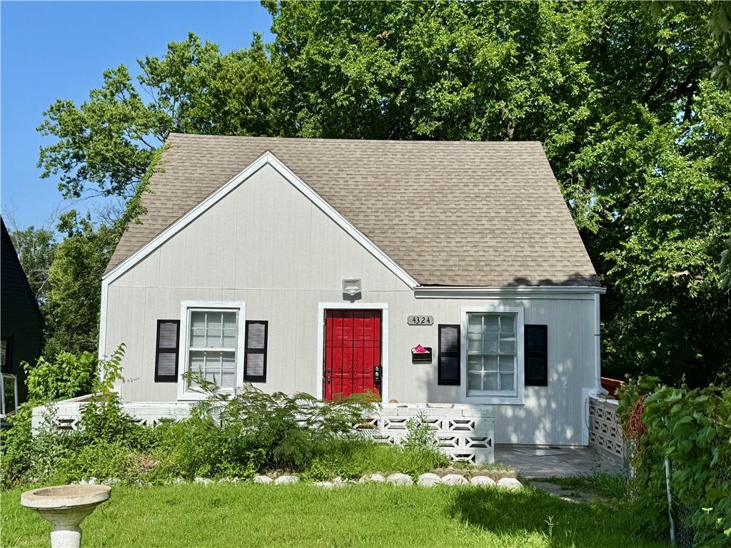 4324 Myrtle Avenue Property Photo 1