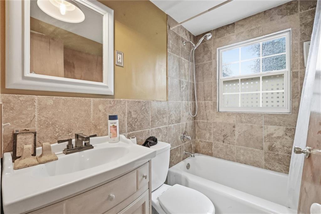 6030 Larsen Lane Property Photo 33