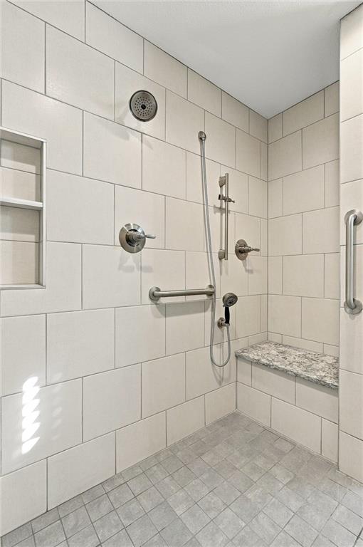 9341 Linden Reserve Drive Property Photo 29