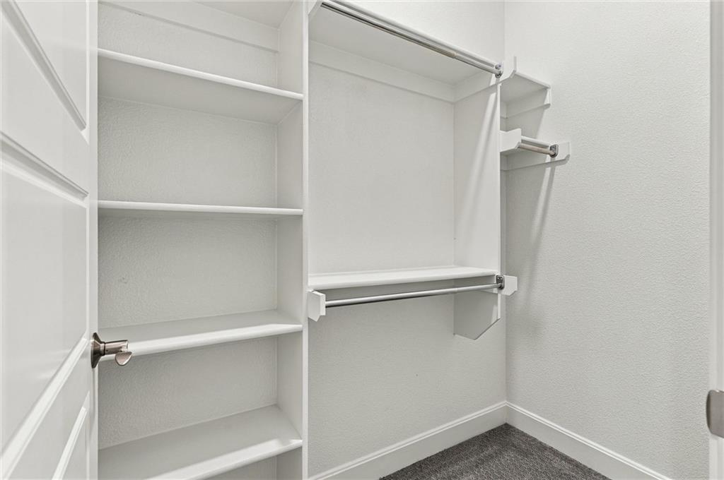 9341 Linden Reserve Drive Property Photo 31