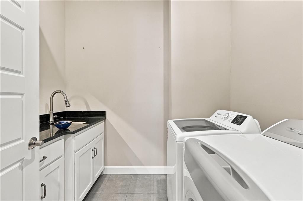9341 Linden Reserve Drive Property Photo 37