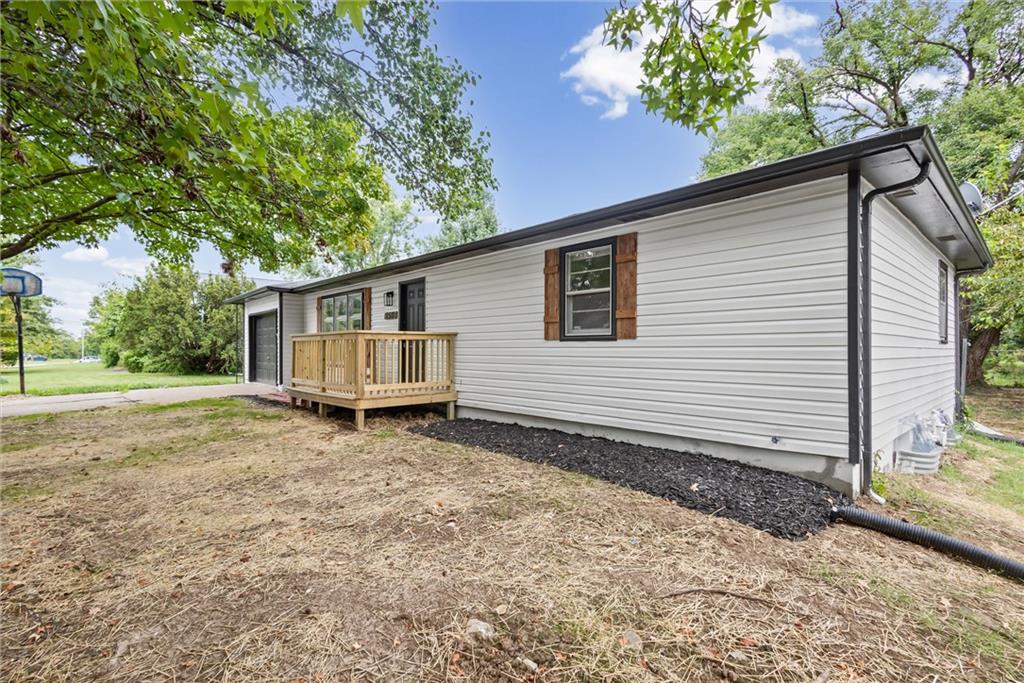 3508 Woodland Drive Property Photo 4