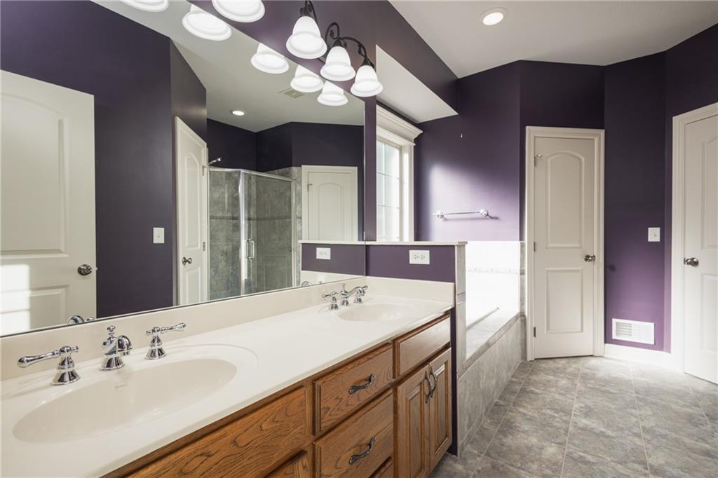 907 Order No. 11 N/a Property Photo 25