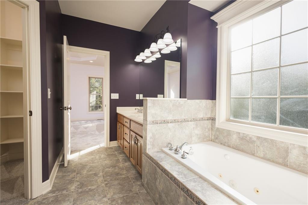 907 Order No. 11 N/a Property Photo 26