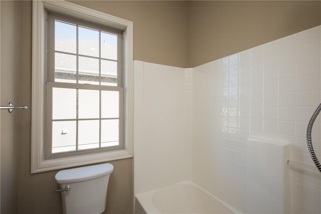 907 Order No. 11 N/a Property Photo 31
