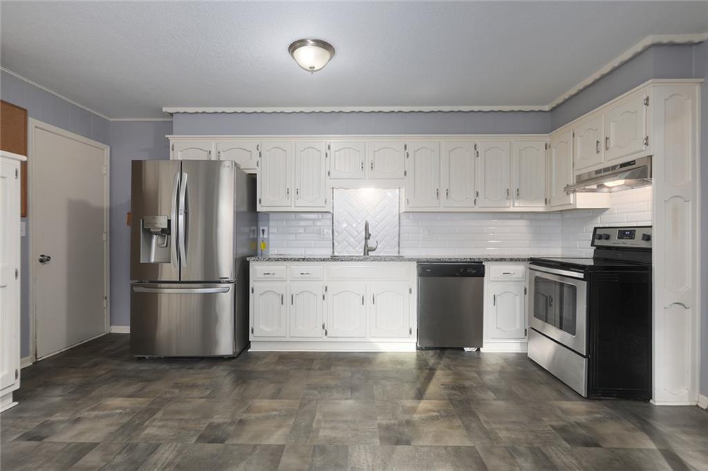 13248 Manchester Avenue Property Photo 2