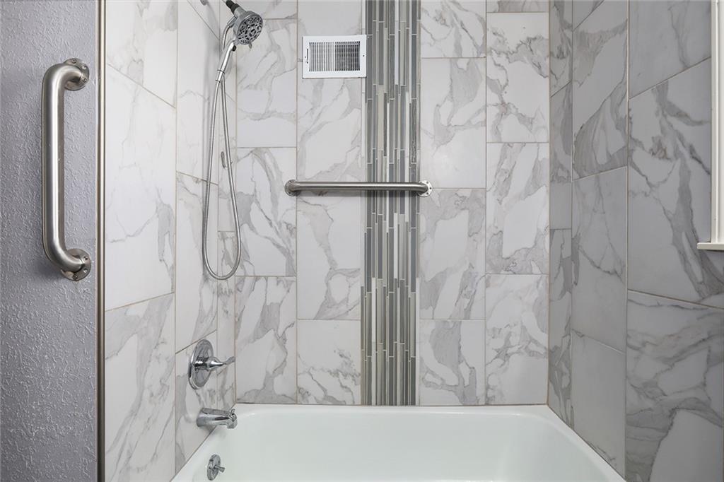 13248 Manchester Avenue Property Photo 12