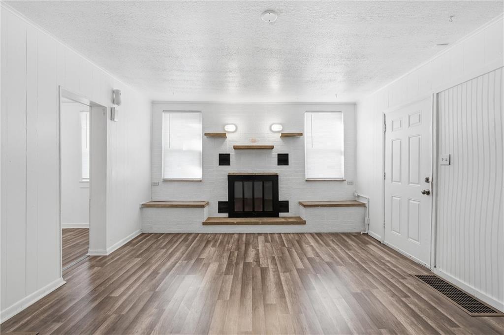 838 Ottawa Street Property Photo 6