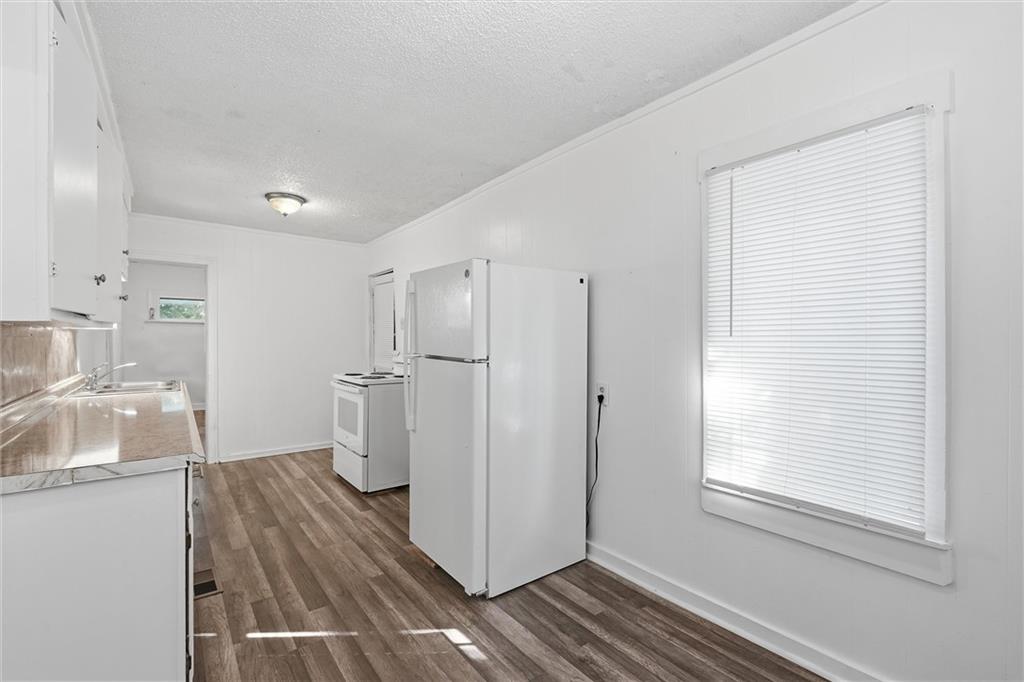 838 Ottawa Street Property Photo 11