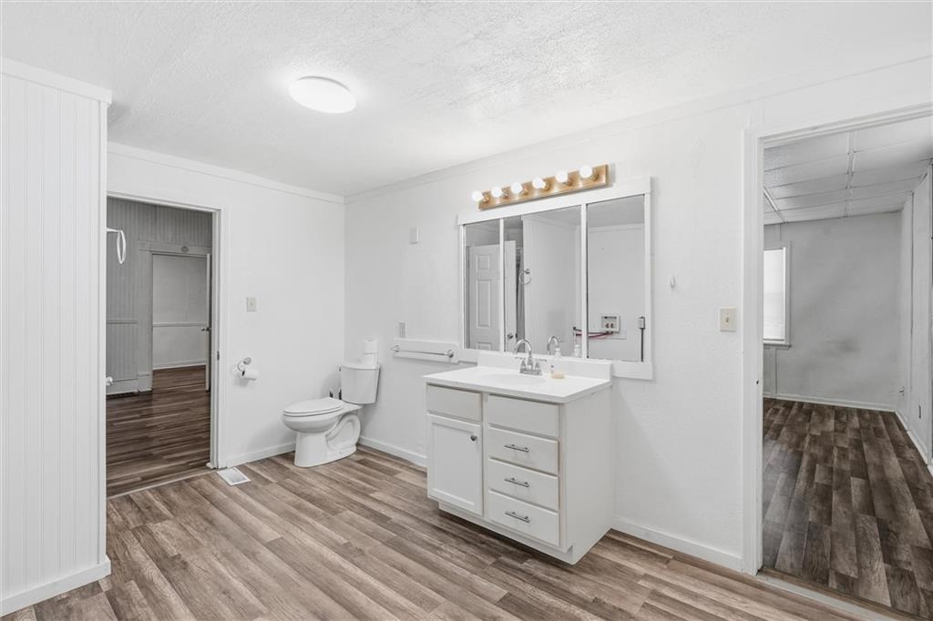 838 Ottawa Street Property Photo 18