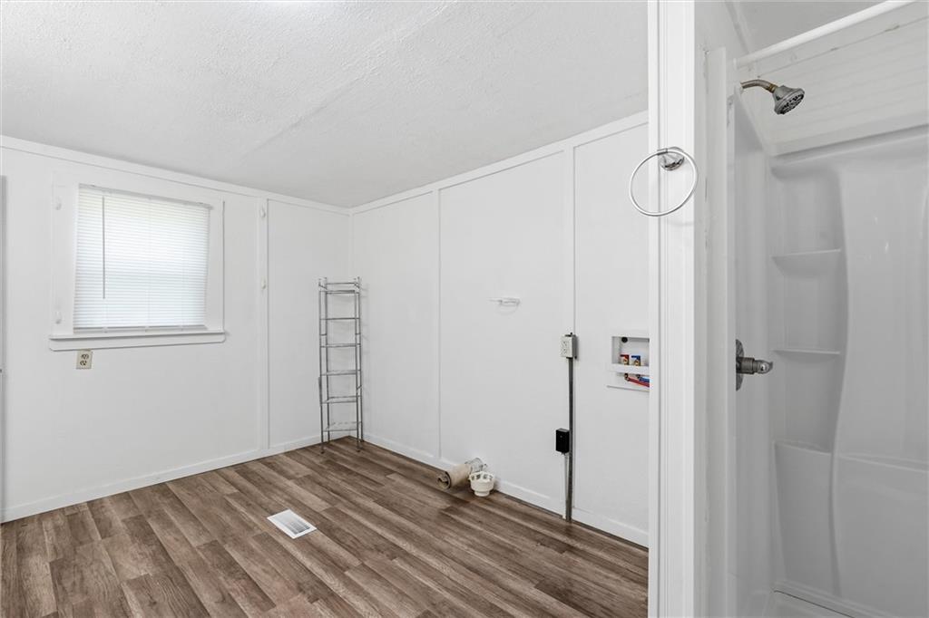 838 Ottawa Street Property Photo 19