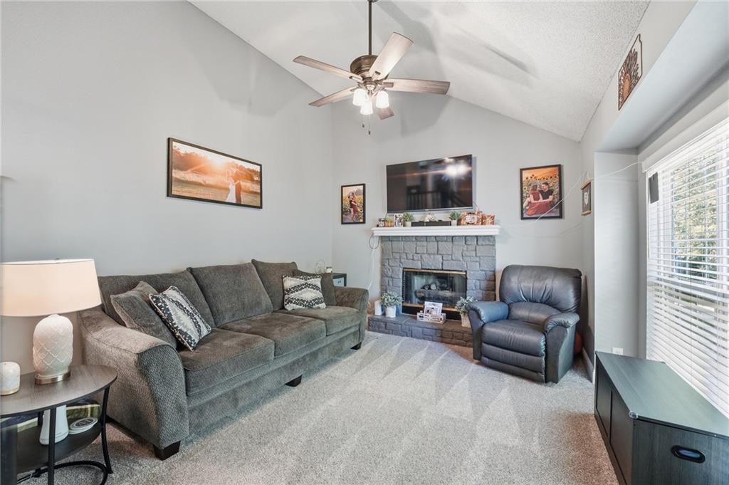 21215 W 52nd Street Property Photo 4