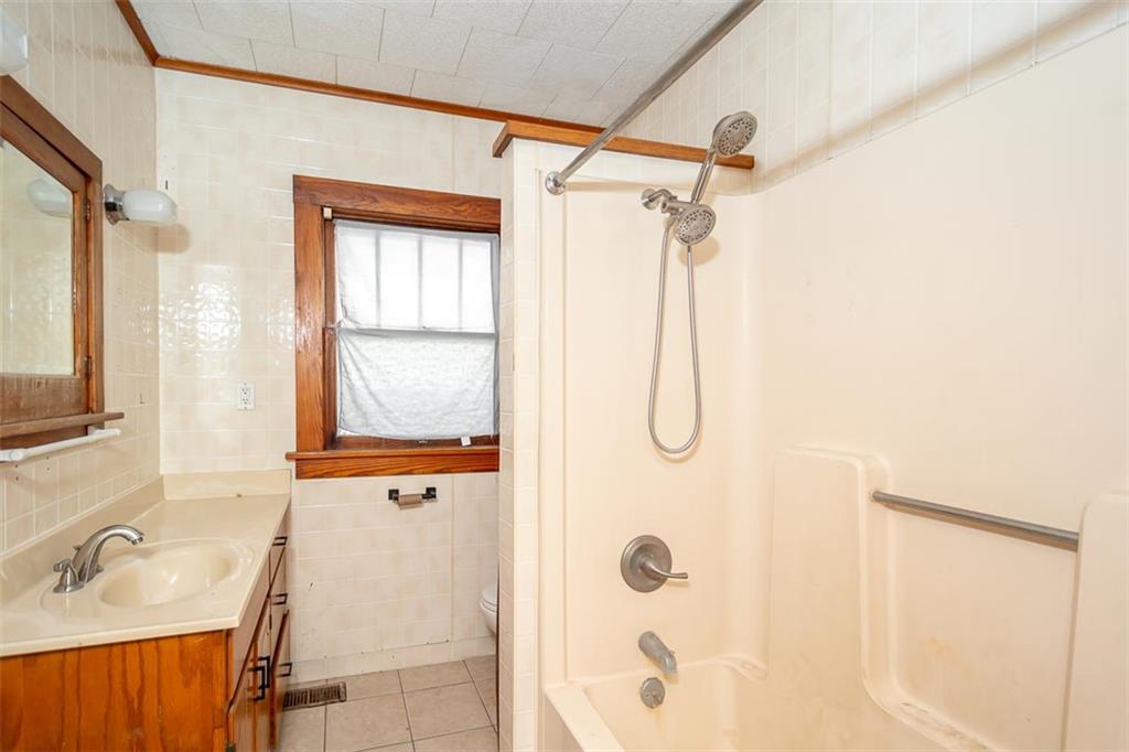 502 Sycamore Street Property Photo 13