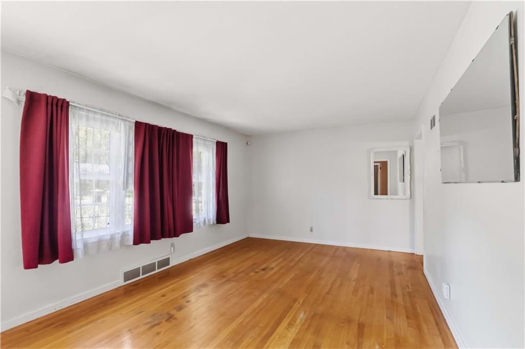 9643 Mcgee Street Property Photo 3
