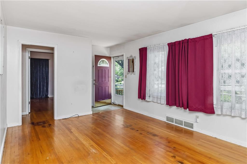 9643 Mcgee Street Property Photo 4