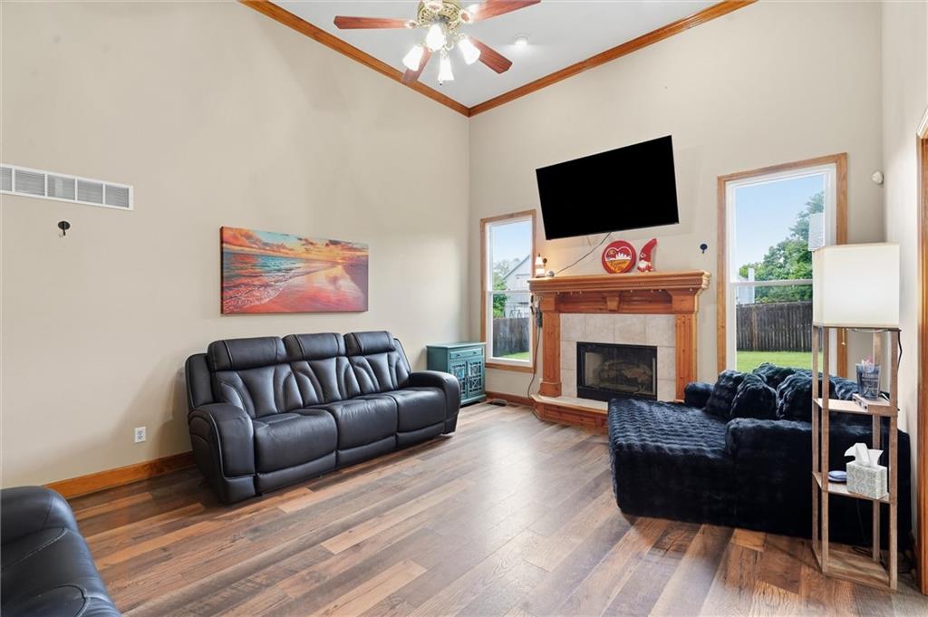 1516 Wrangler Way Property Photo 6
