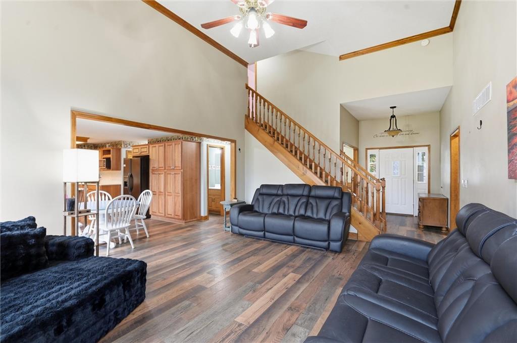 1516 Wrangler Way Property Photo 7