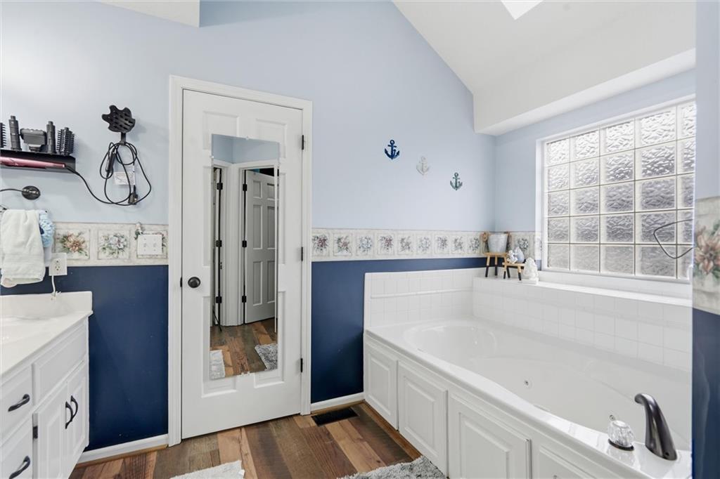 1516 Wrangler Way Property Photo 18