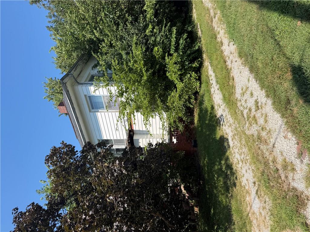 525 W 1st Street Property Photo 1