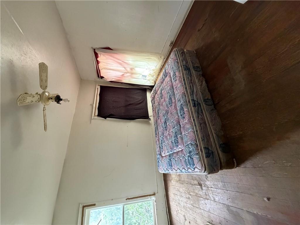525 W 1st Street Property Photo 9