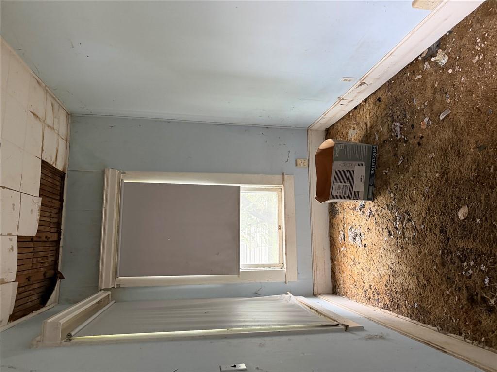 525 W 1st Street Property Photo 21