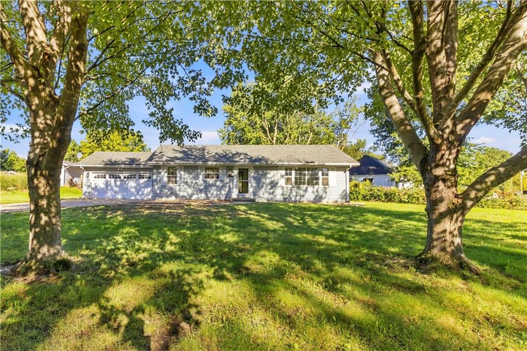 300 W Missouri Avenue Property Photo 1