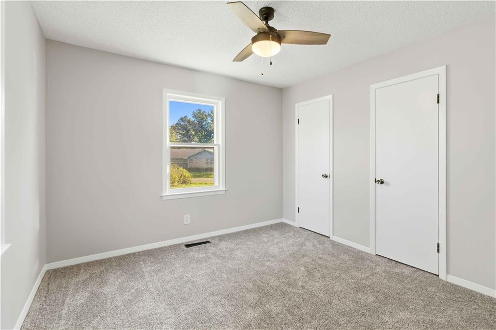 300 W Missouri Avenue Property Photo 8