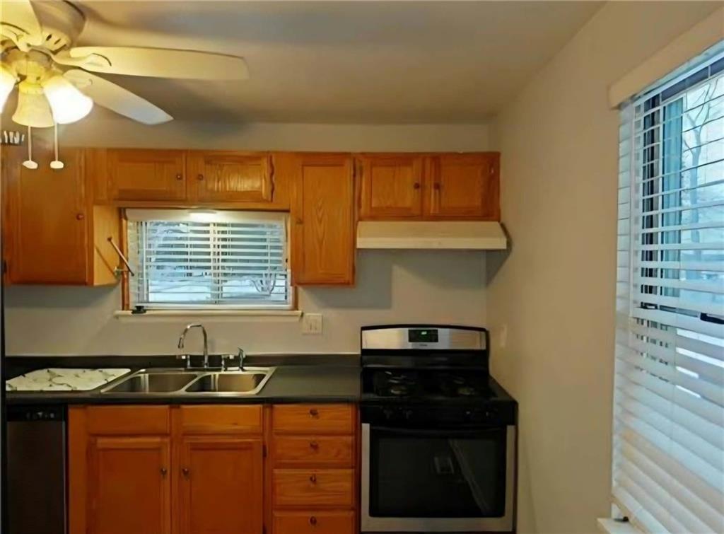 36 Logan Street Property Photo 12