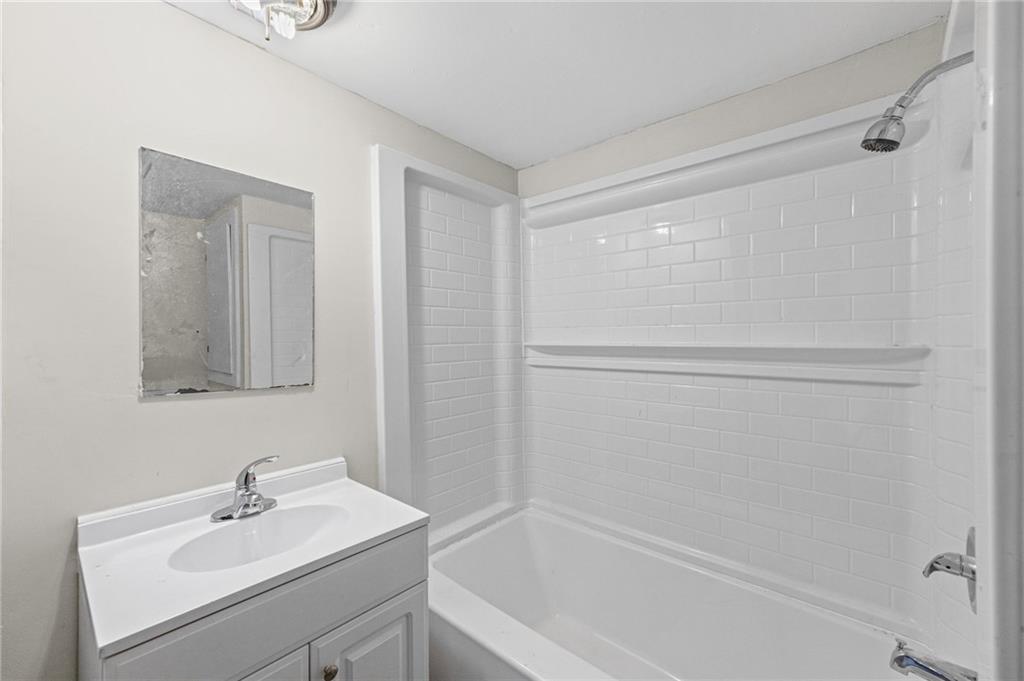 828 N Jefferson Avenue Property Photo 17