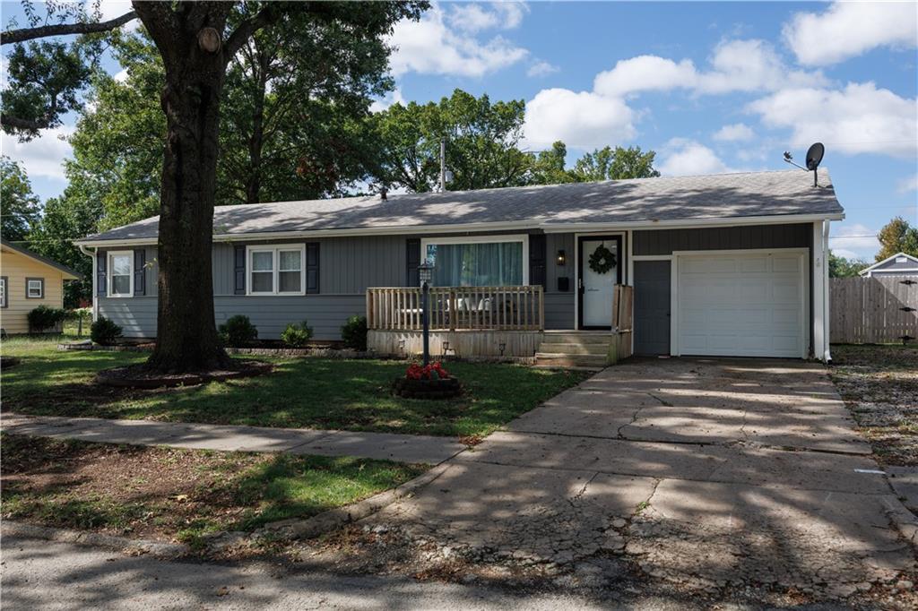 1031 N 18th Place Property Photo 1