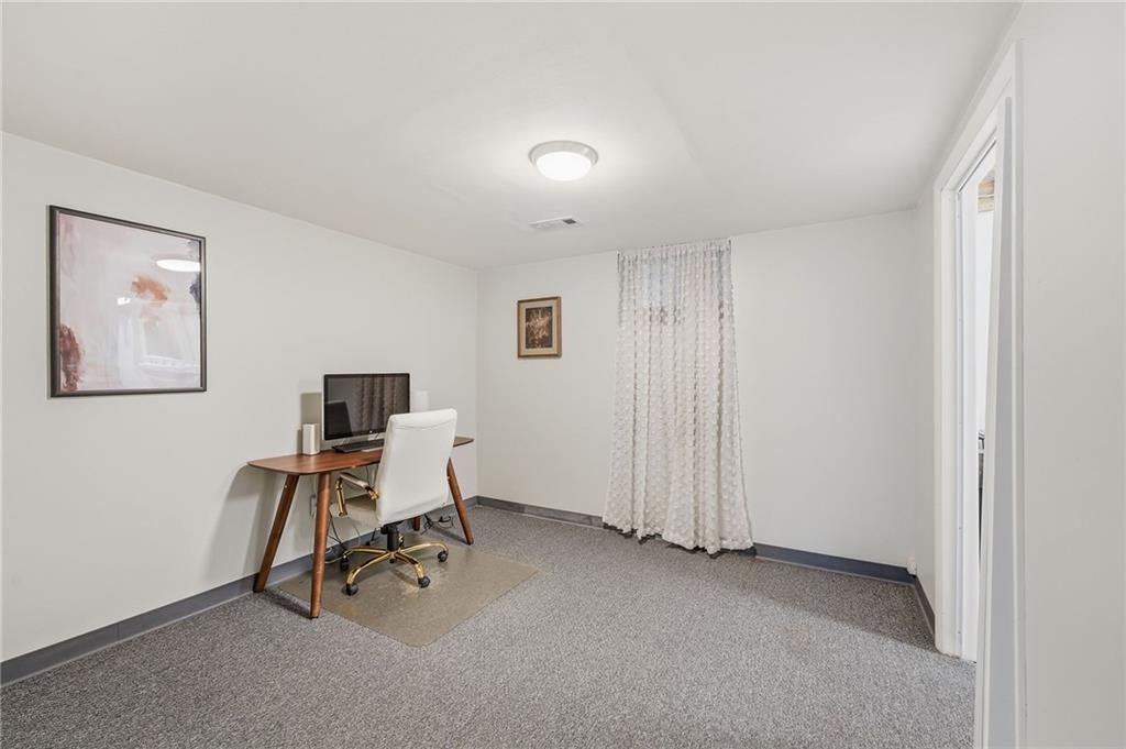5522 Linden Street Property Photo 17