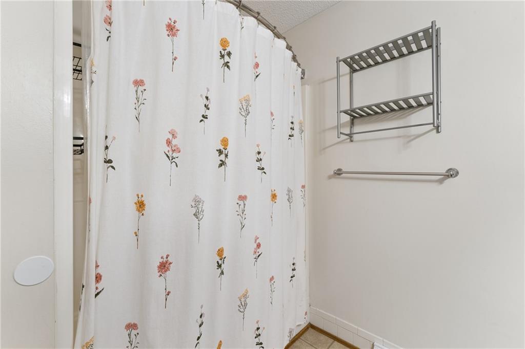 617 W Maple Street Property Photo 44