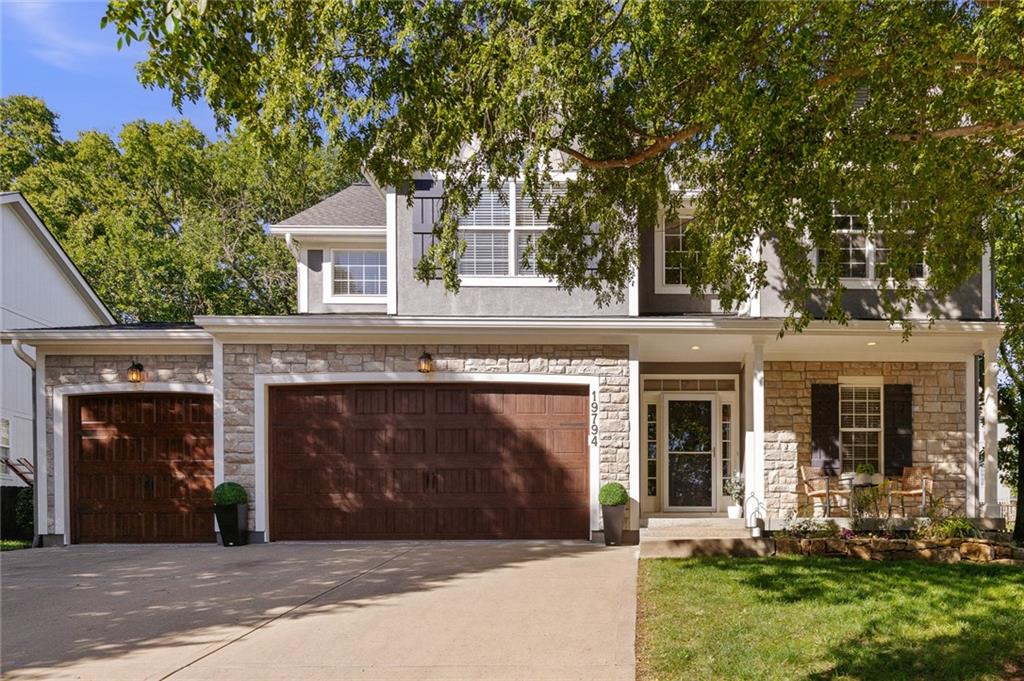 19794 W 107th Street Property Photo