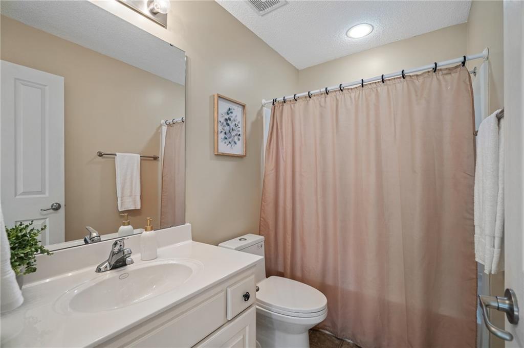 19794 W 107th Street Property Photo 29