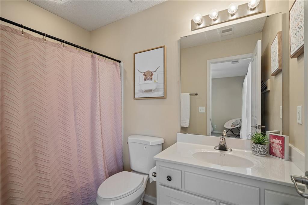 19794 W 107th Street Property Photo 32