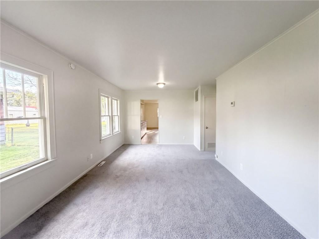 801 N Delaware Street Property Photo 3