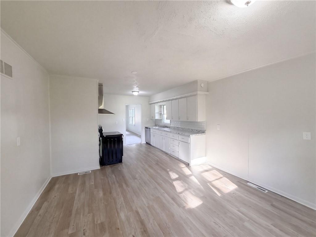 801 N Delaware Street Property Photo 6