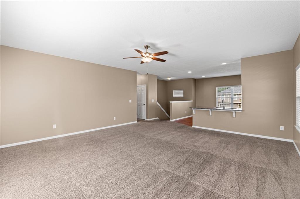 11035 N Jefferson Street Property Photo 6