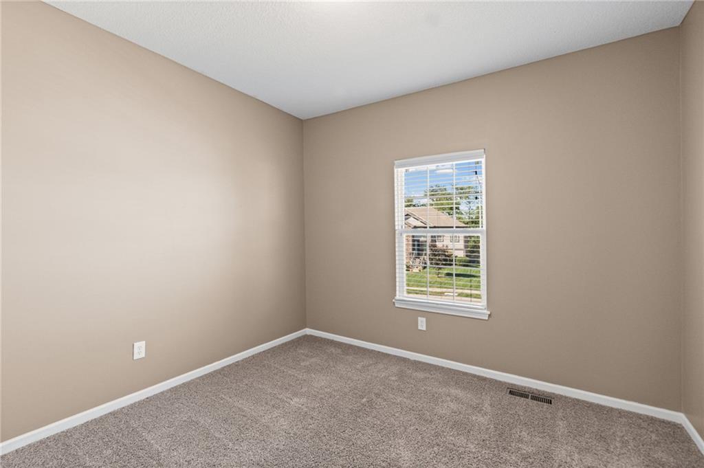 11035 N Jefferson Street Property Photo 17