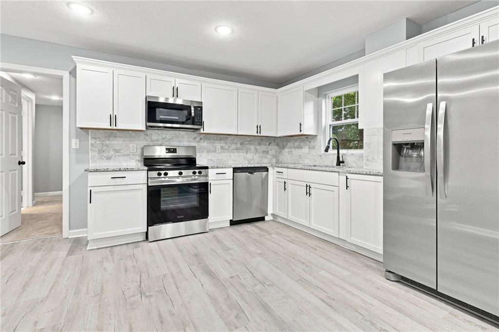 2421 N 72nd Street Property Photo 9
