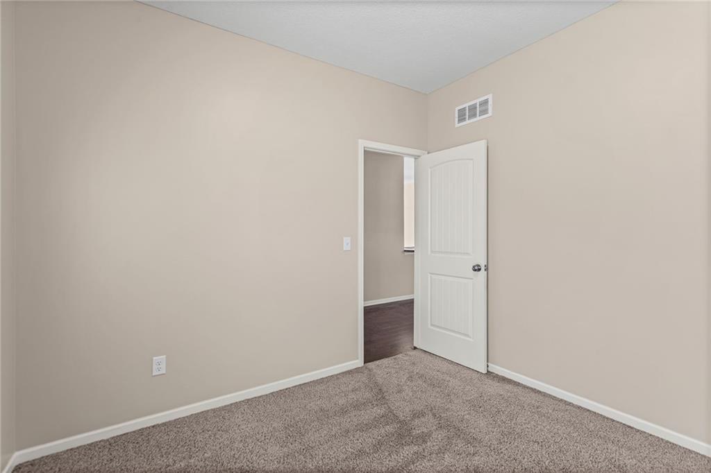 26169 W 141st Terrace Property Photo 13