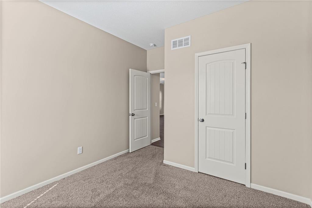 26169 W 141st Terrace Property Photo 16