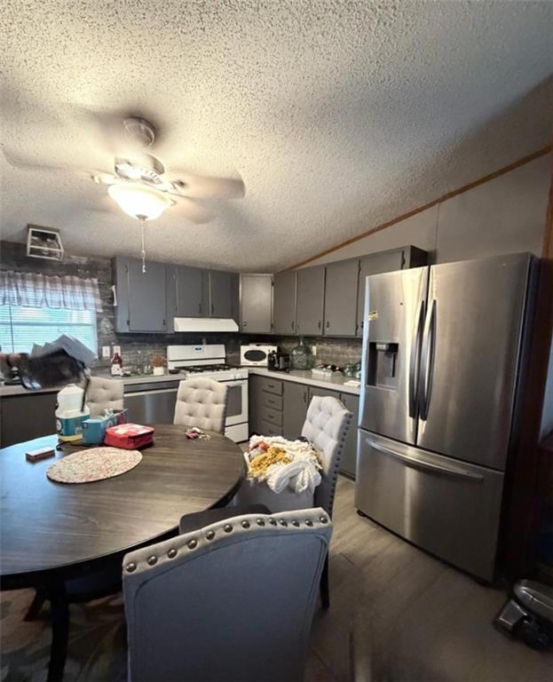 332 1st Street Property Photo 6