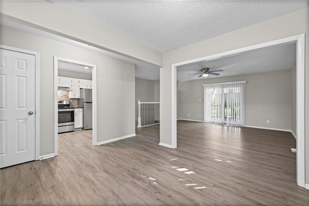 2200 Aqueduct Place Property Photo 5